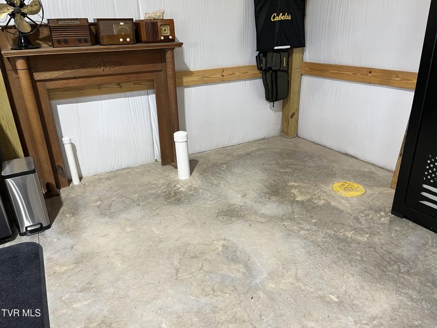 Photo #33: 269 Oklahoma Road