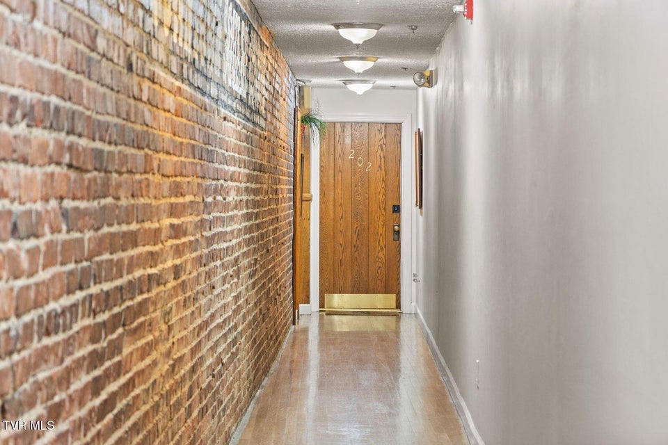 Photo #4: 414 Roan Street