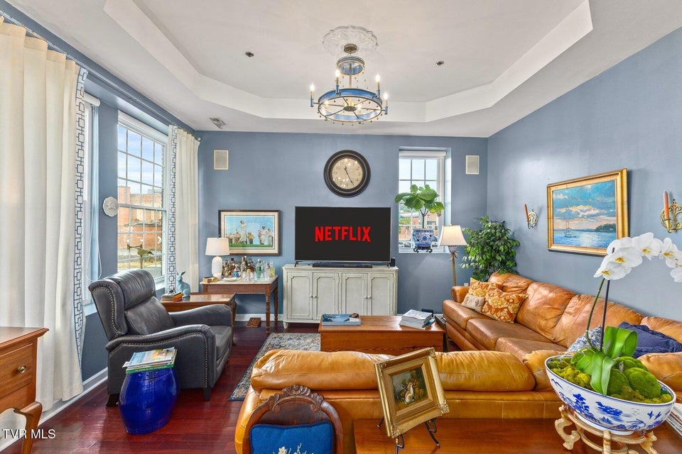 Photo #8: 414 Roan Street