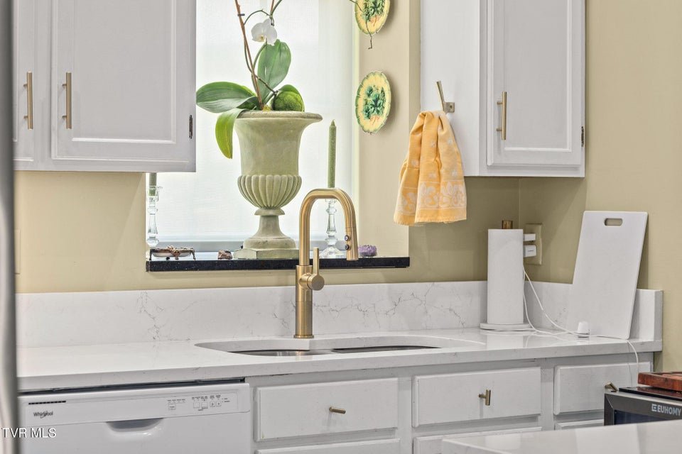 Photo #15: 414 Roan Street