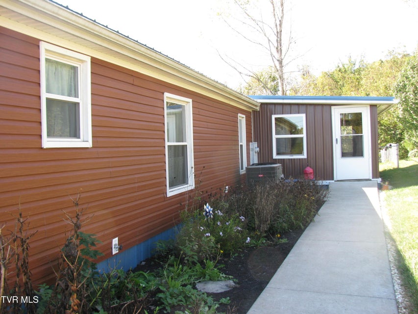 Photo #5: 181 Bowers Road