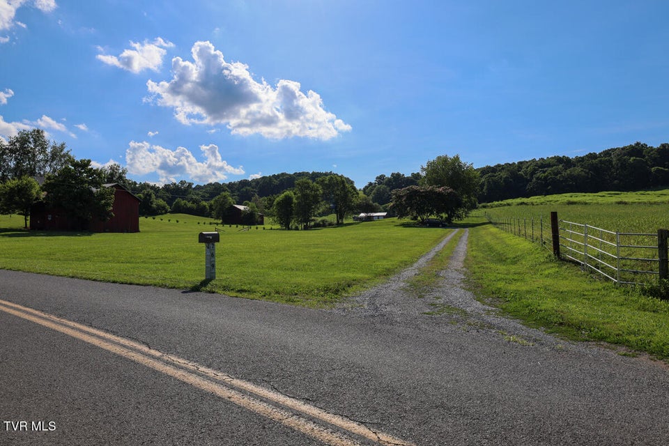 Photo #9: 269 Oklahoma Road