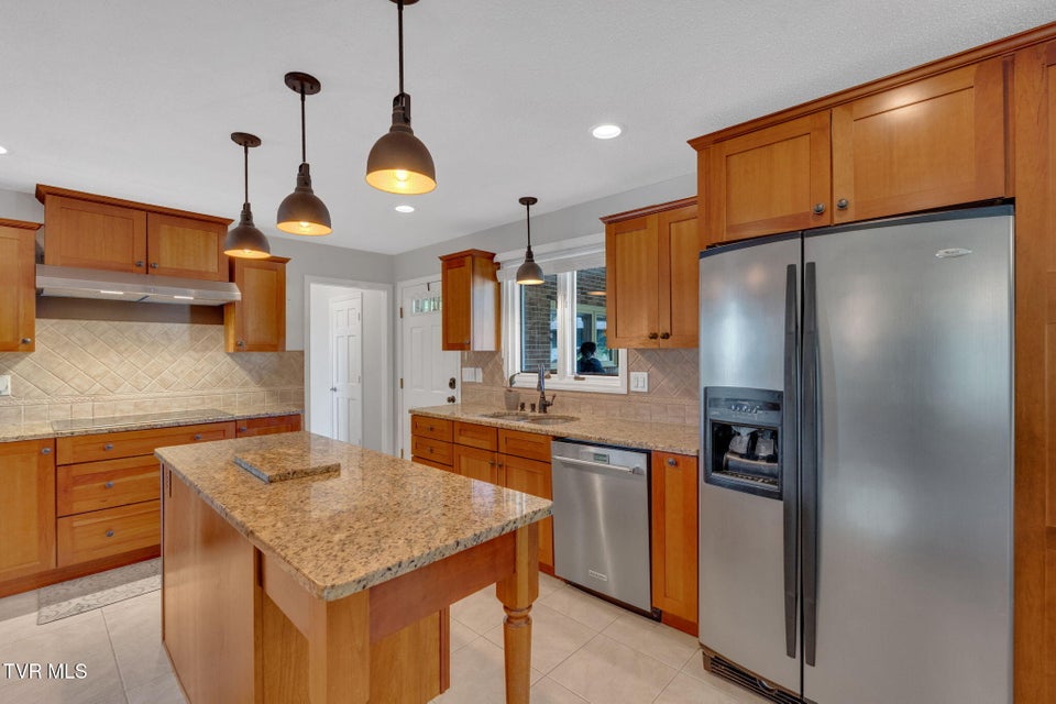 Photo #19: 1080 Hidden Valley Road