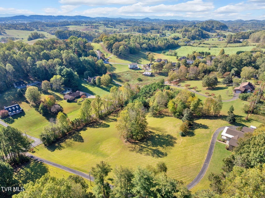 Photo #53: 1080 Hidden Valley Road