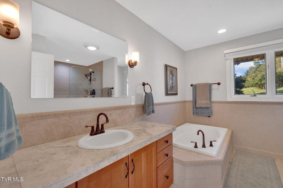 Photo #26: 1080 Hidden Valley Road