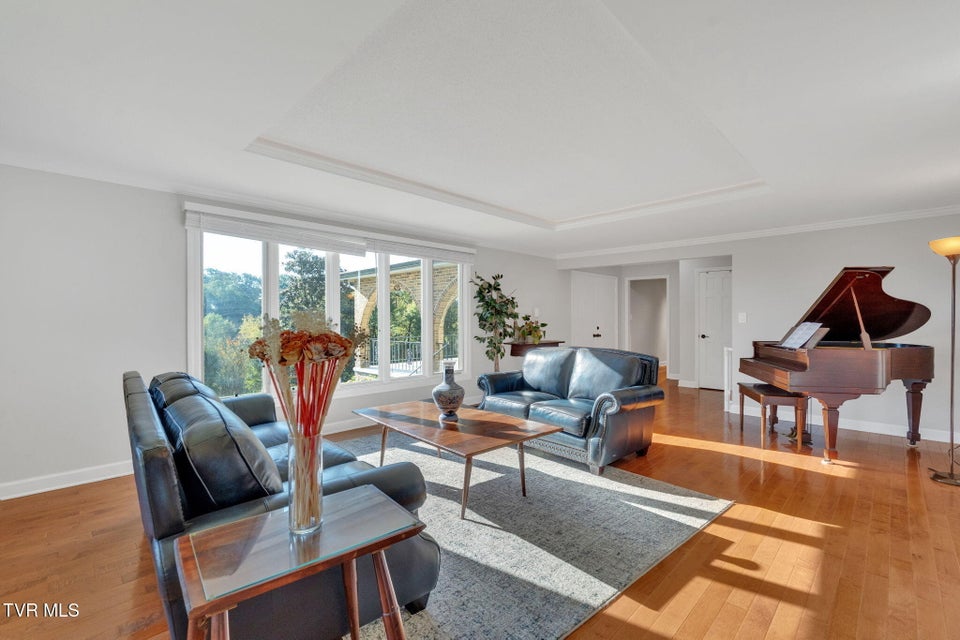 Photo #15: 1080 Hidden Valley Road