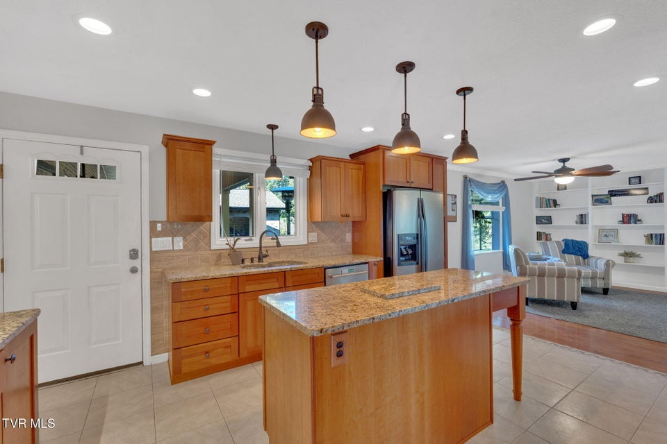 Photo #18: 1080 Hidden Valley Road