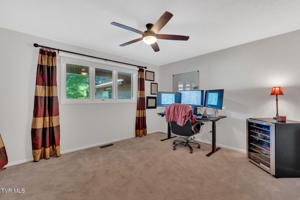 Photo #34: 1080 Hidden Valley Road