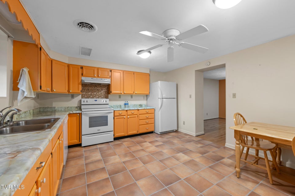 Photo #26: 645 Elmwood Road