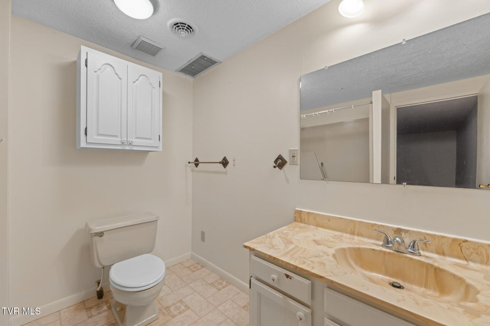 Photo #29: 645 Elmwood Road