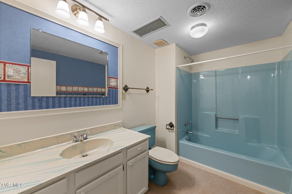 Photo #34: 645 Elmwood Road