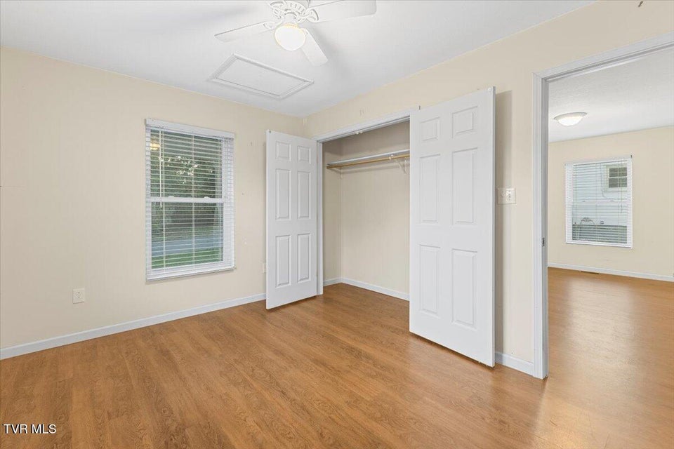 Photo #7: 904 Mcarthur Street