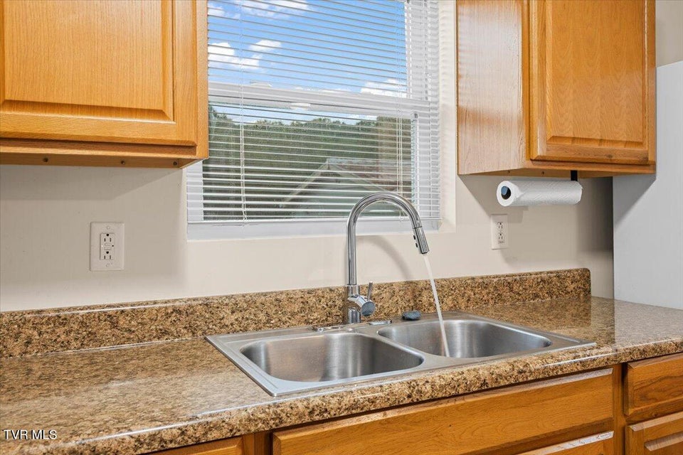 Photo #14: 904 Mcarthur Street