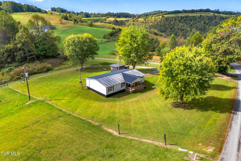 Photo #29: 2973 Chinquipin Road