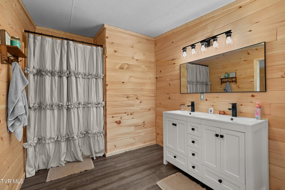 Photo #7: 2973 Chinquipin Road