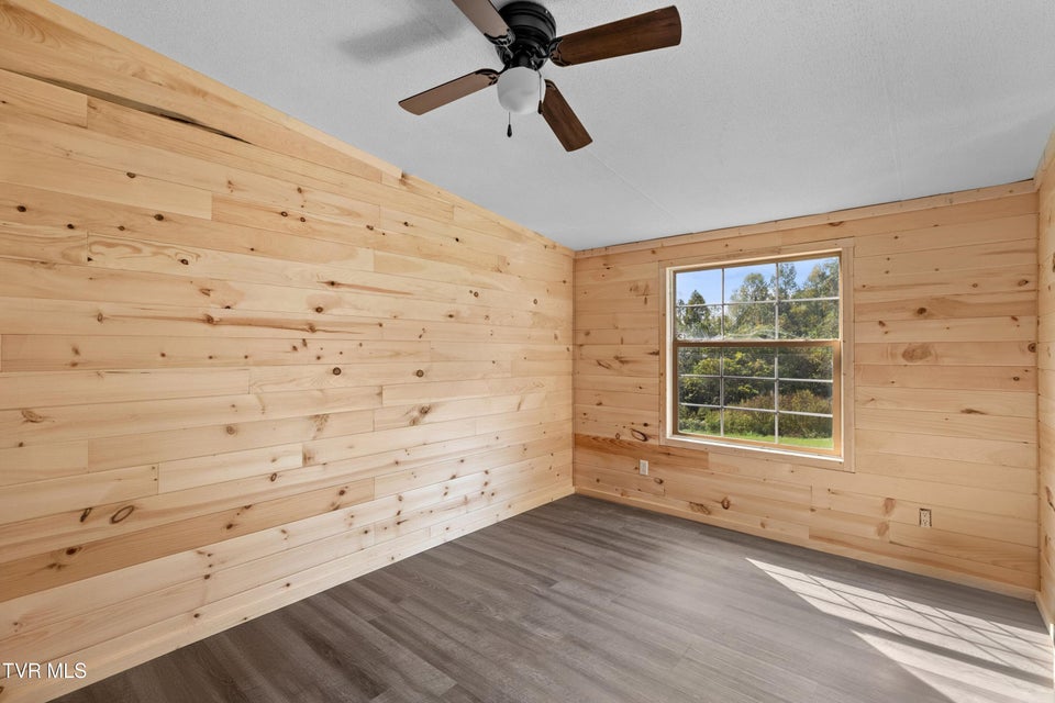 Photo #16: 2973 Chinquipin Road