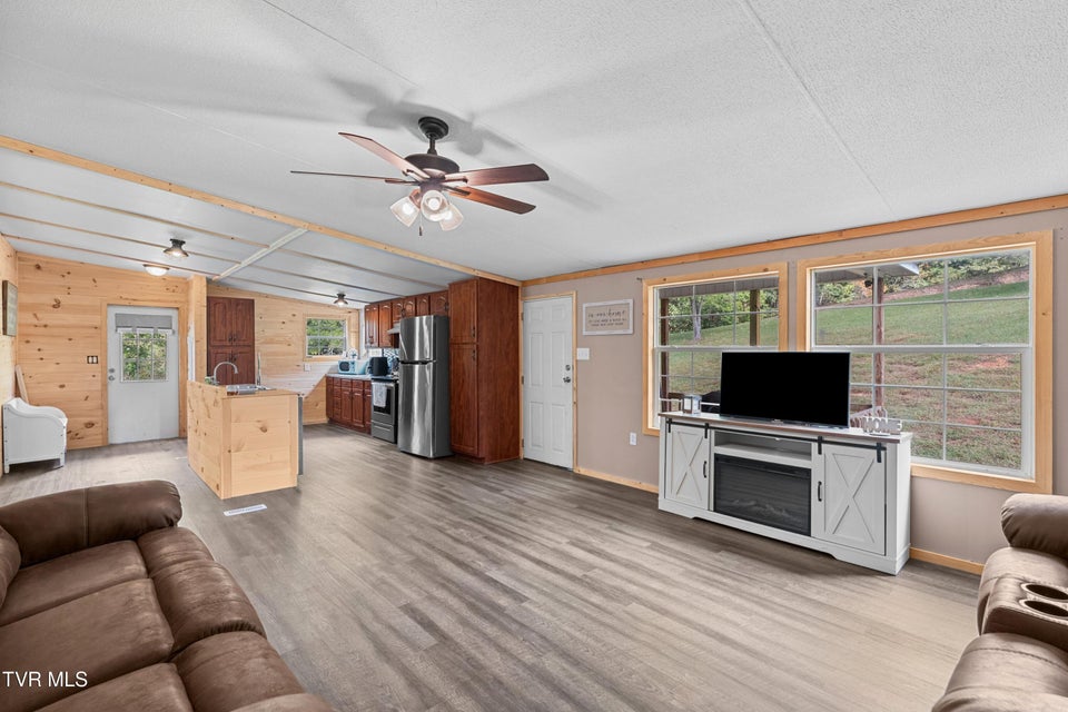 Photo #14: 2973 Chinquipin Road