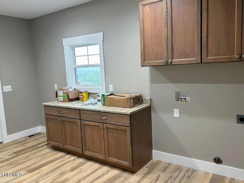 Photo #18: 531 Meadowcrest Lane