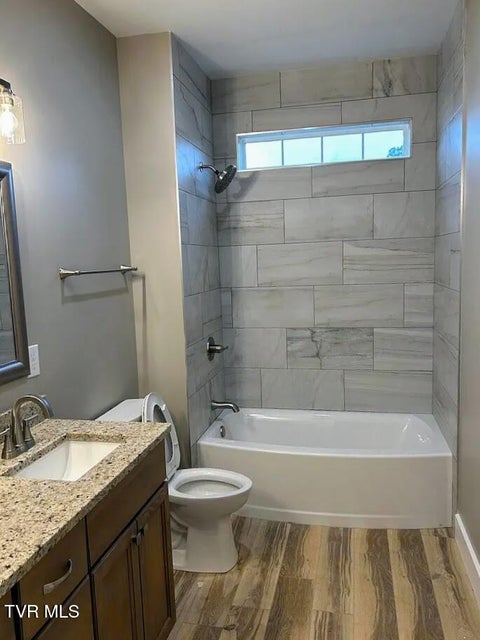 Photo #14: 531 Meadowcrest Lane