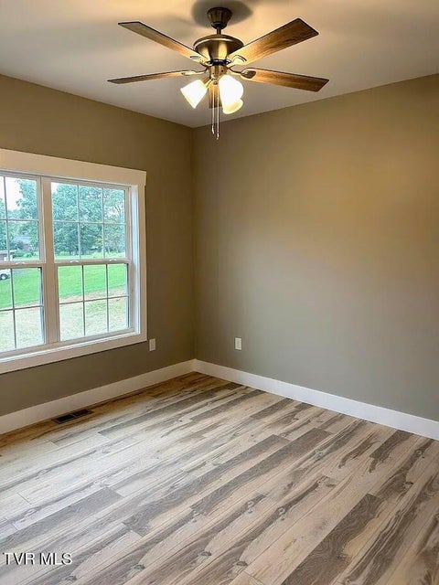 Photo #12: 531 Meadowcrest Lane