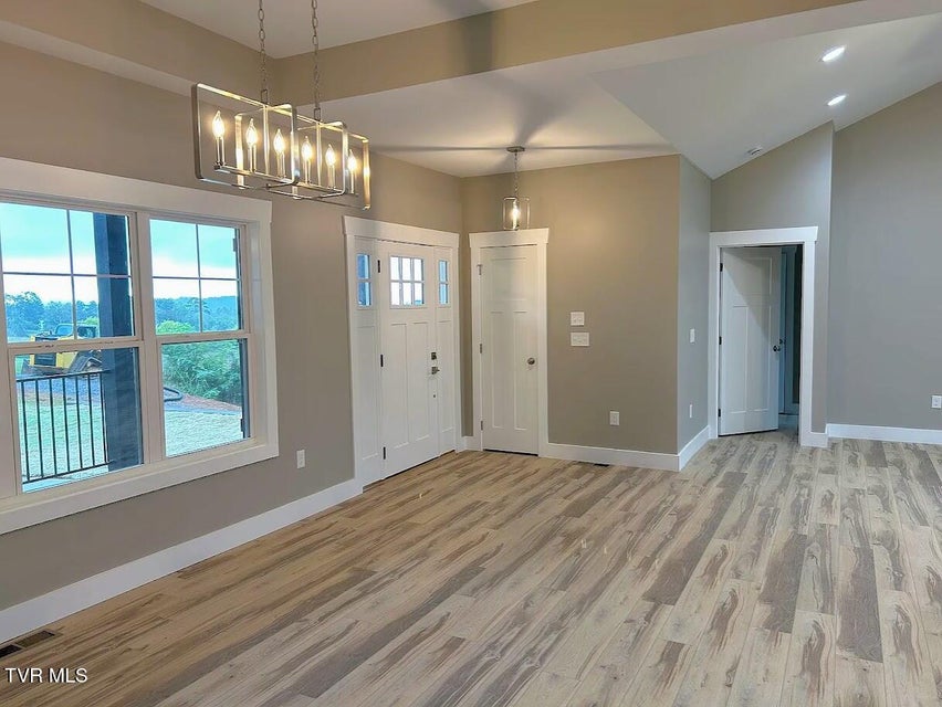 Photo #6: 531 Meadowcrest Lane