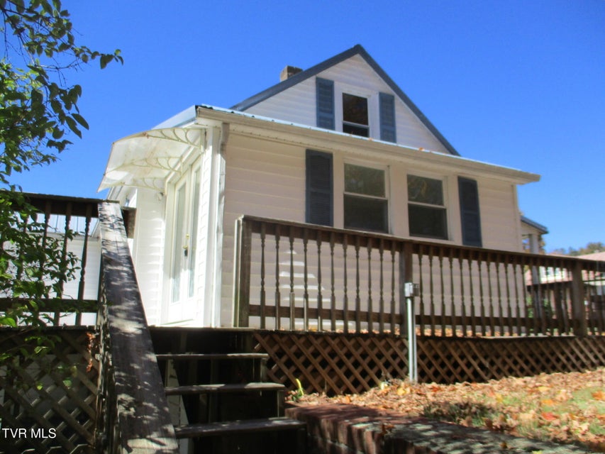 Photo #10: 16727 Highlands Parkway