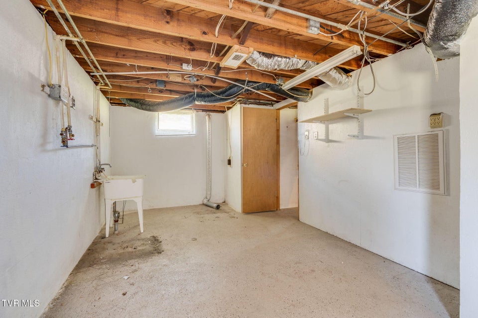 Photo #17: 1227 Broad Street