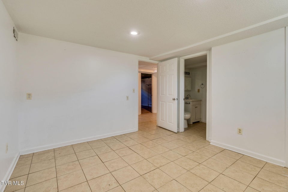 Photo #20: 1227 Broad Street