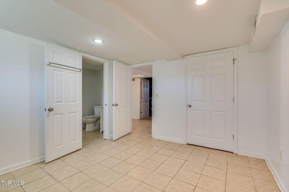 Photo #23: 1227 Broad Street