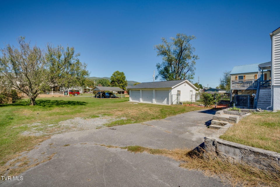 Photo #25: 1227 Broad Street