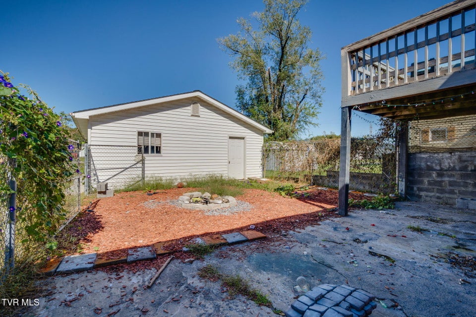 Photo #28: 1227 Broad Street