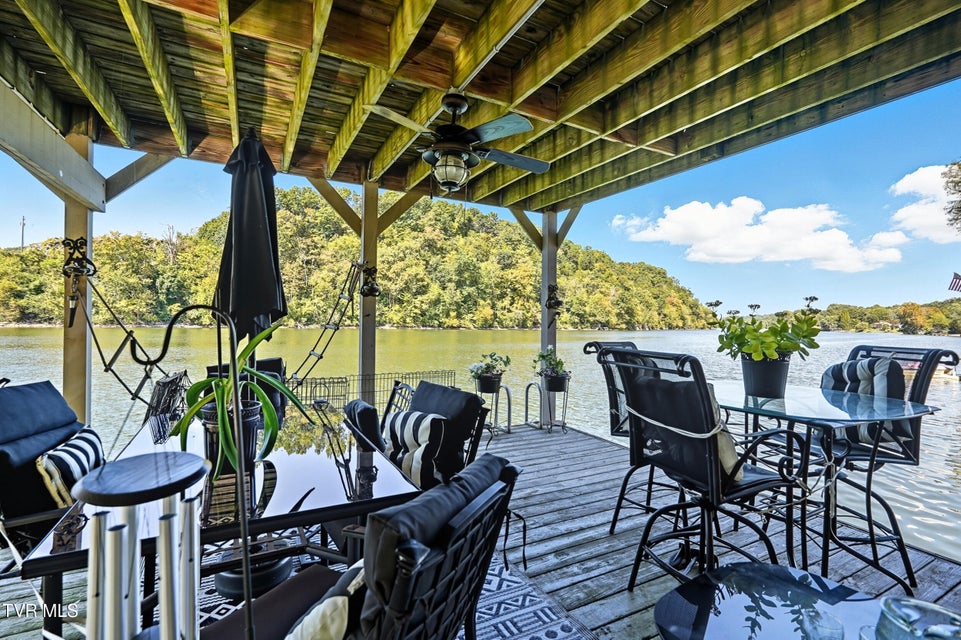 Photo #10: 290 Lakeview Drive