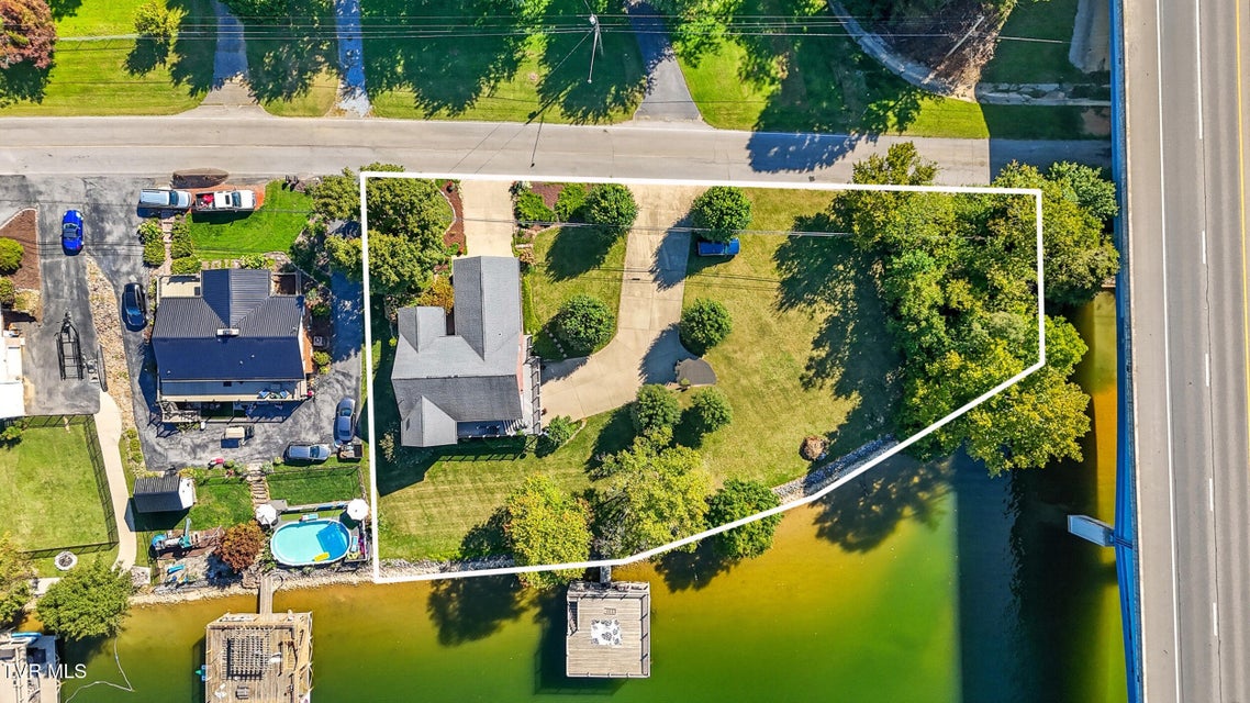Photo #51: 290 Lakeview Drive