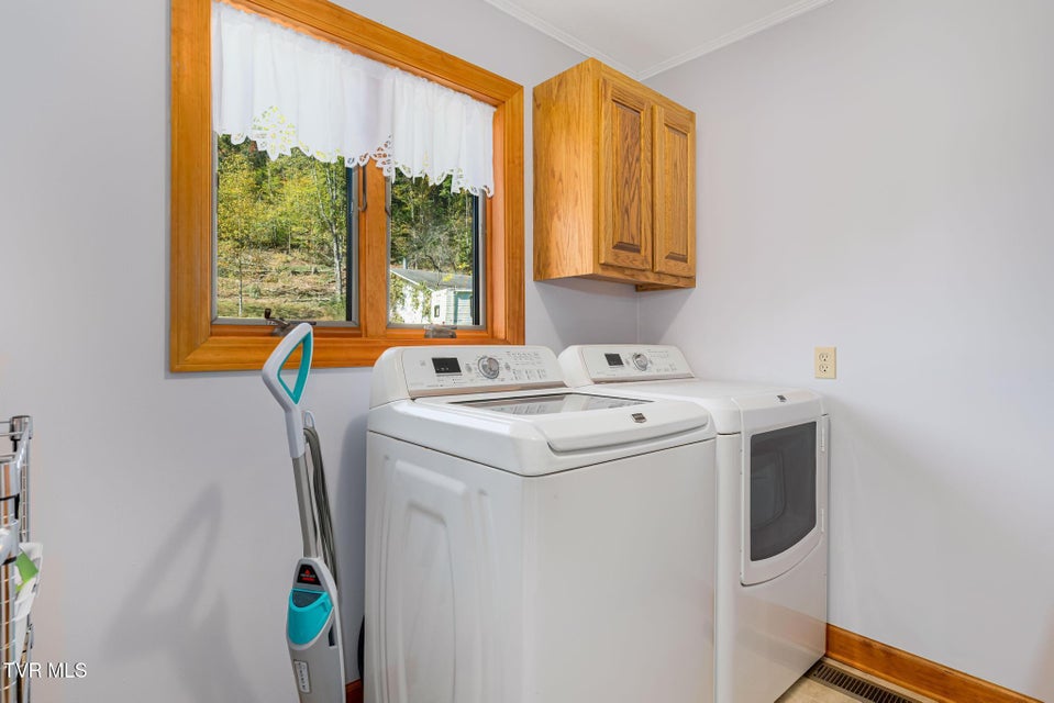 Photo #36: 401 Church Street