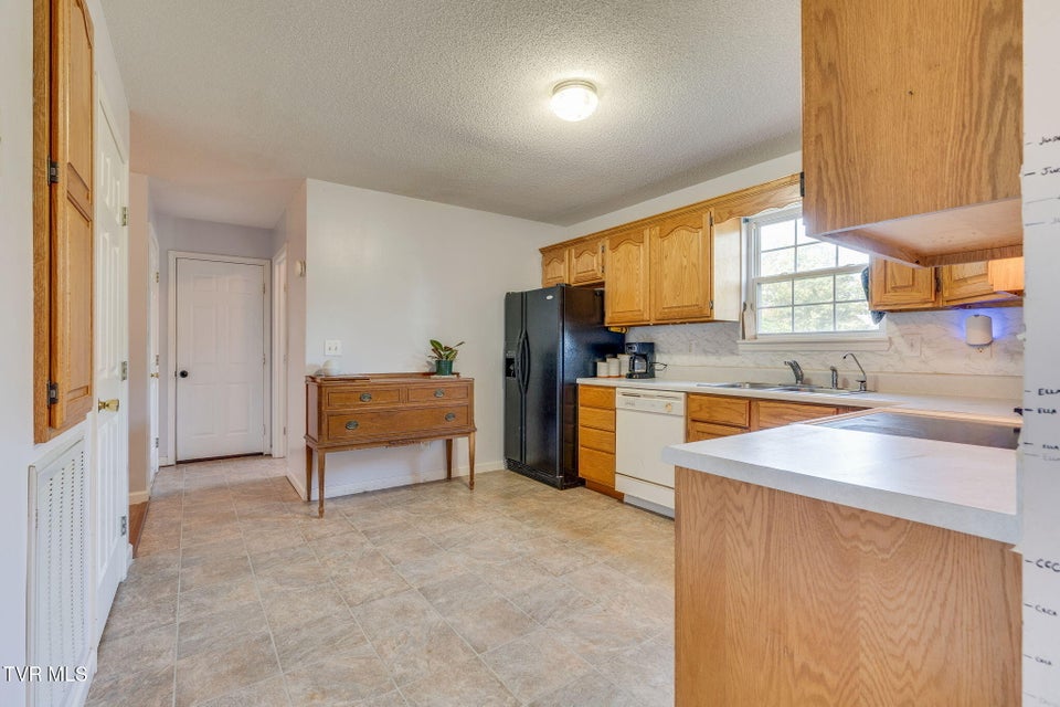 Photo #11: 705 Keller Road