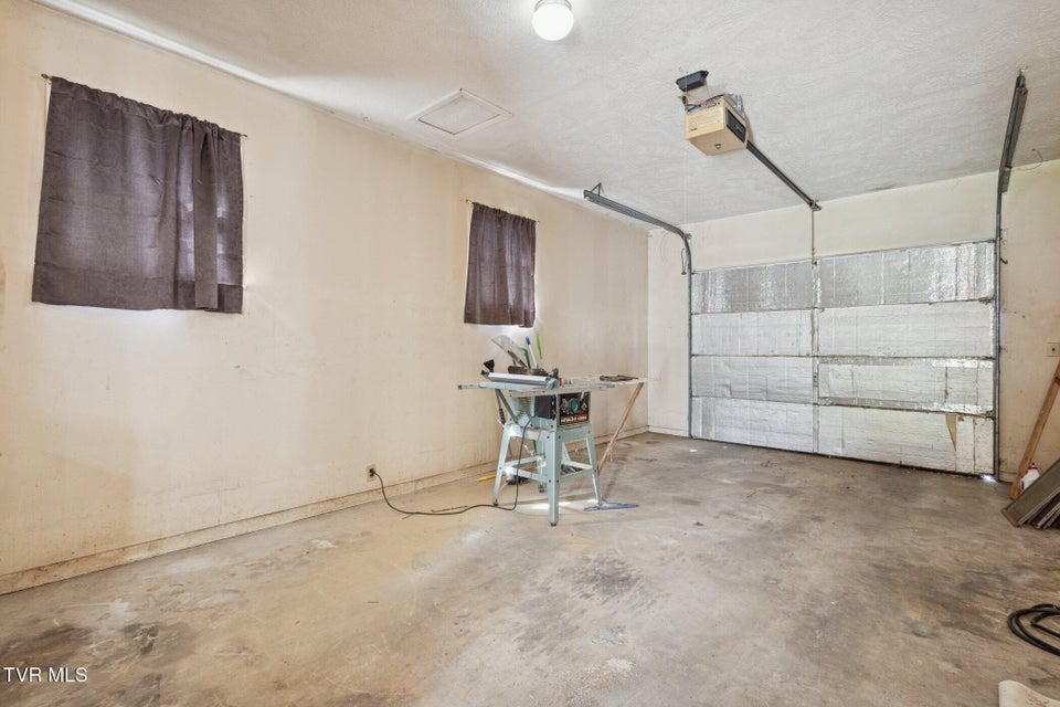 Photo #37: 21466 Us Highway 58 