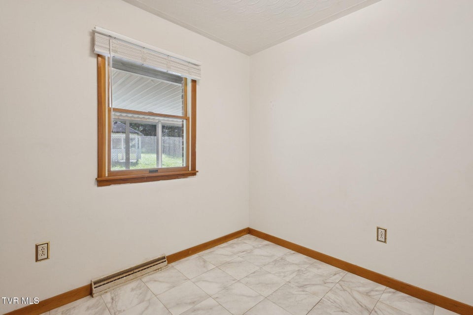 Photo #40: 21466 Us Highway 58 