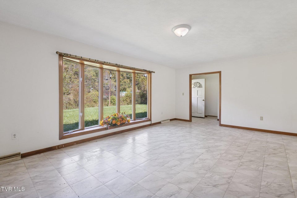 Photo #23: 21466 Us Highway 58 