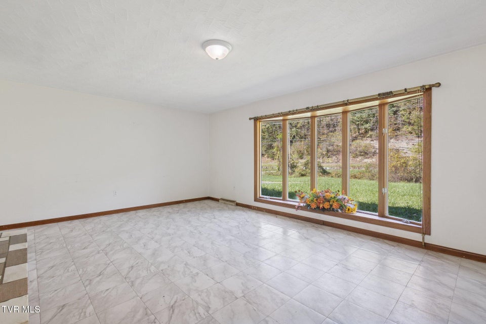 Photo #24: 21466 Us Highway 58 