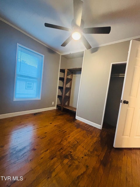 Photo #10: 405 Virginia Avenue