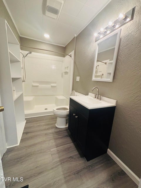 Photo #11: 405 Virginia Avenue