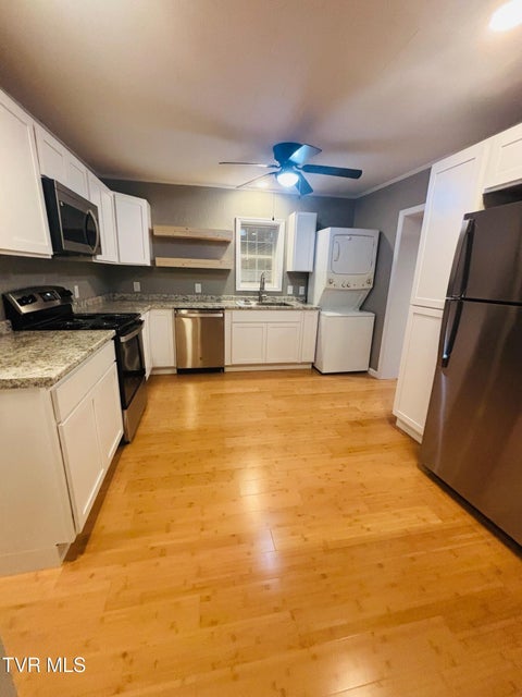 Photo #15: 405 Virginia Avenue