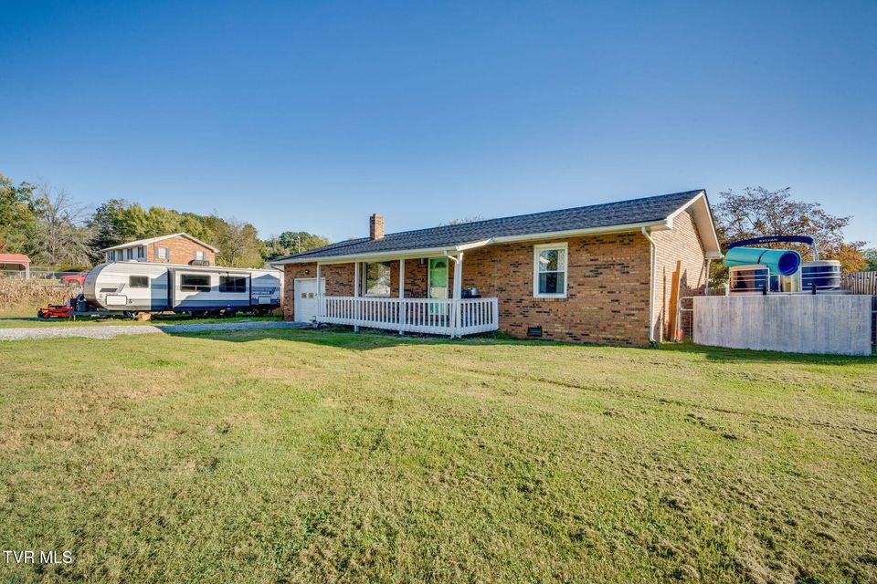 Photo #3: 105 Hedge Drive