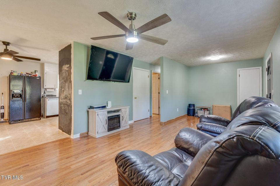 Photo #7: 105 Hedge Drive