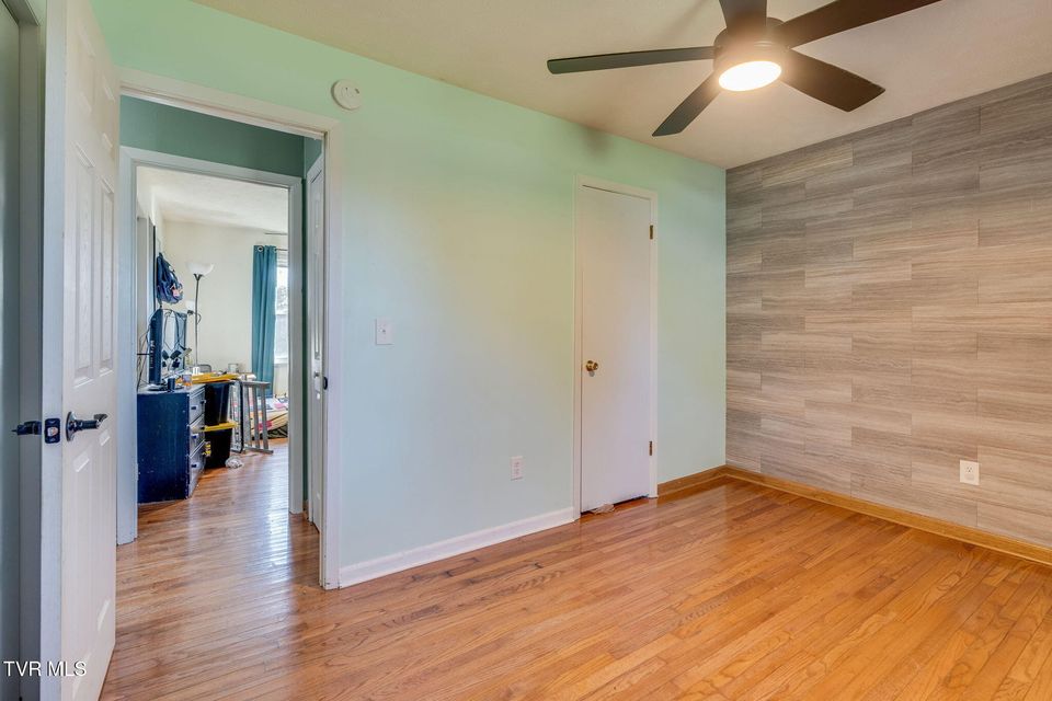 Photo #18: 105 Hedge Drive