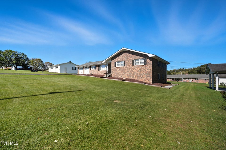 Photo #24: 100 Stone Drive