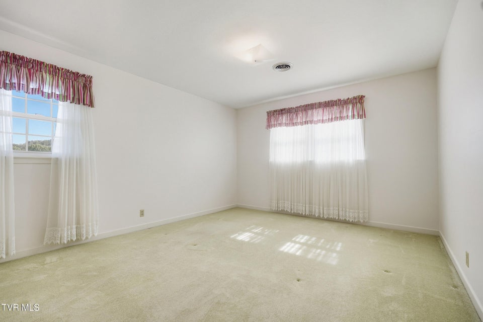 Photo #29: 100 Stone Drive