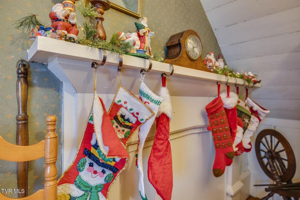 Photo #5: 1549 Highway 126 