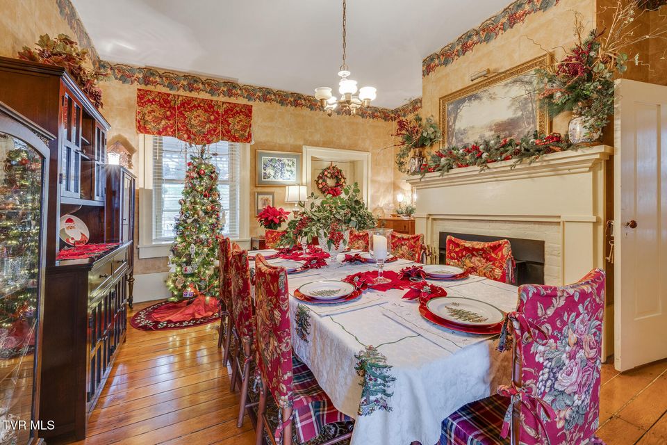 Photo #3: 1549 Highway 126 