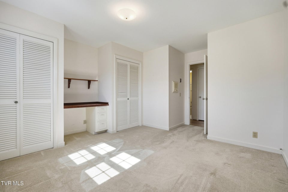 Photo #17: 100 Stone Drive